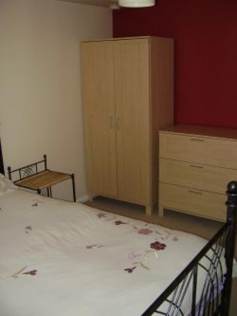 			2 Bedroom, 1 bath, 1 reception Flat			 Christchurch Avenue, KILBURN NW6